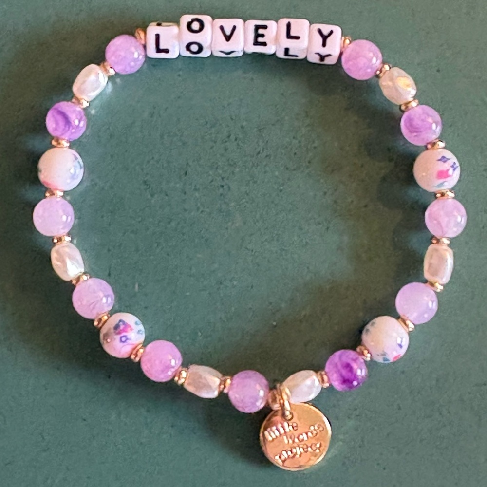 NEW Little Words Project 2 Beaded Floral Bracelets LOVELY & BELIEVE Pink Lilac - Picture 2 of 6